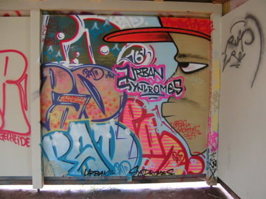 Graffiti Wall - Photo by KUBA182 - urban, syndromes, 2014 (2014)