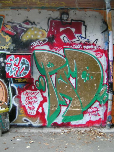 Graffiti Wall in Leipzig - Photo by KUBA182 - pad, kuba (2014)