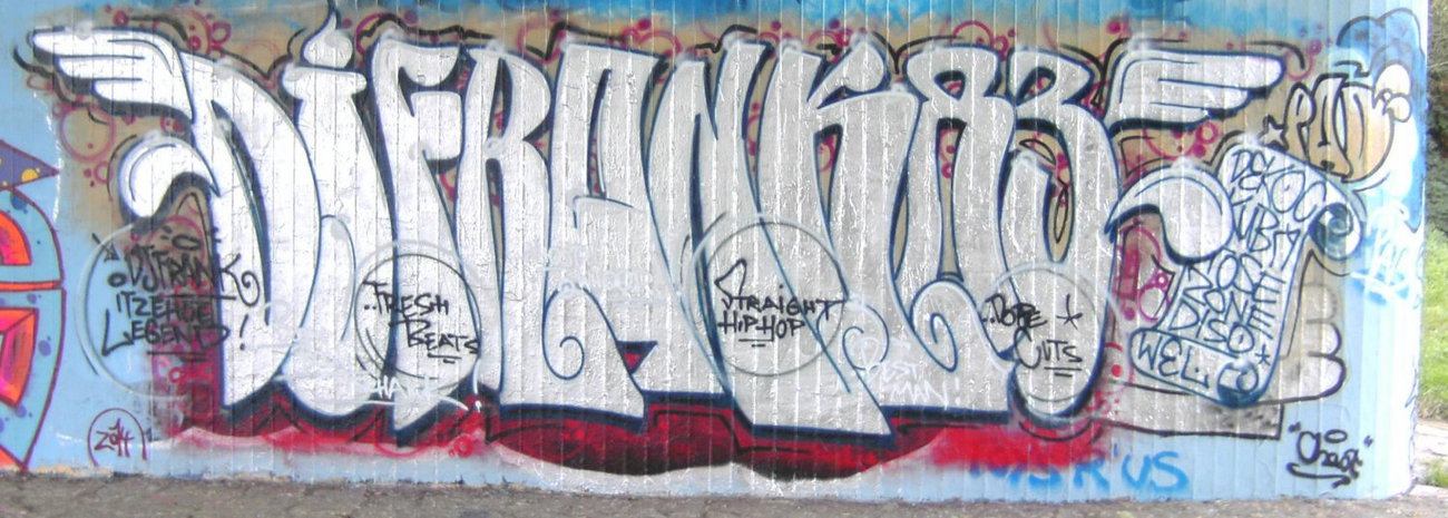 Graffiti Wall - Photo by KUBA182 - DJ, Frank, 83 (2014)