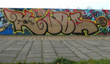 Graffiti Wall - Photo by KUBA182 - kuba, pad (2014)