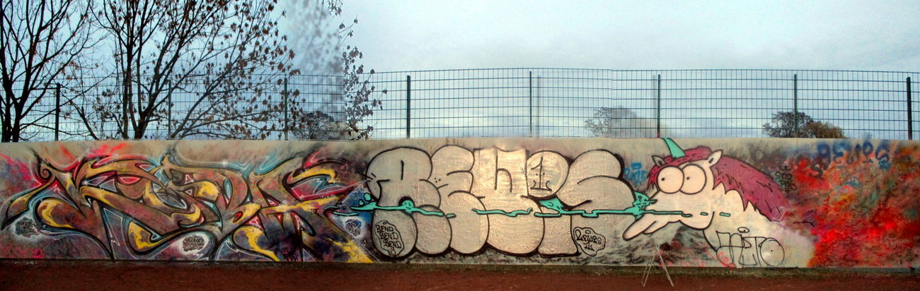Graffiti Wall - Photo by KUBA182 - kuba, rewis, sar (2015)
