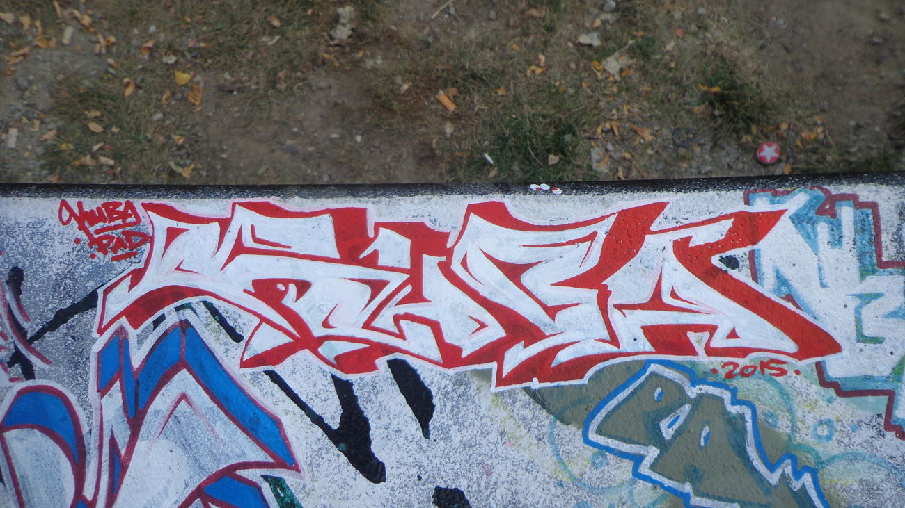 Graffiti Artwork - Photo by KUBA182 - kuba, pad (2015)