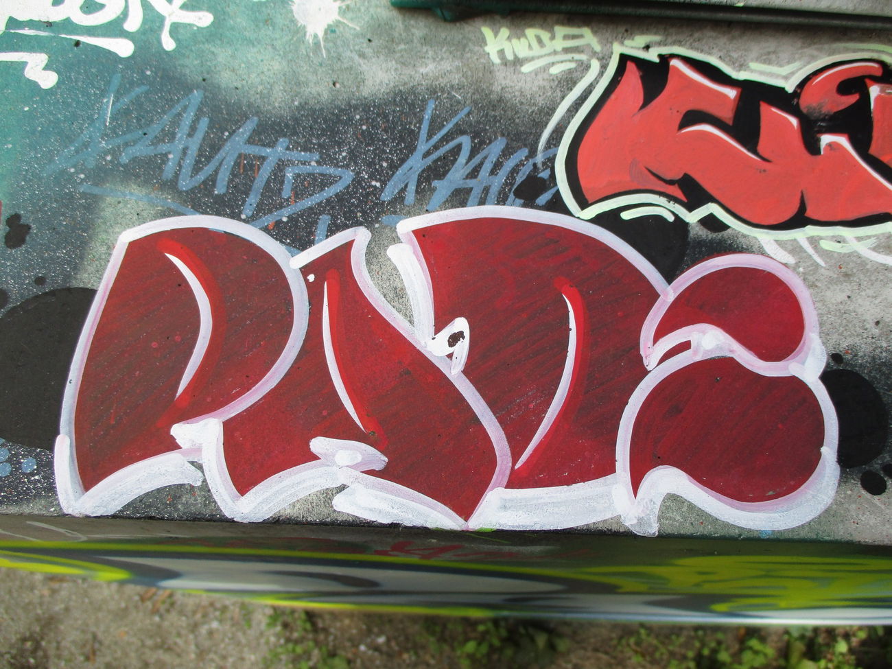 Graffiti Artwork - Photo by KUBA182