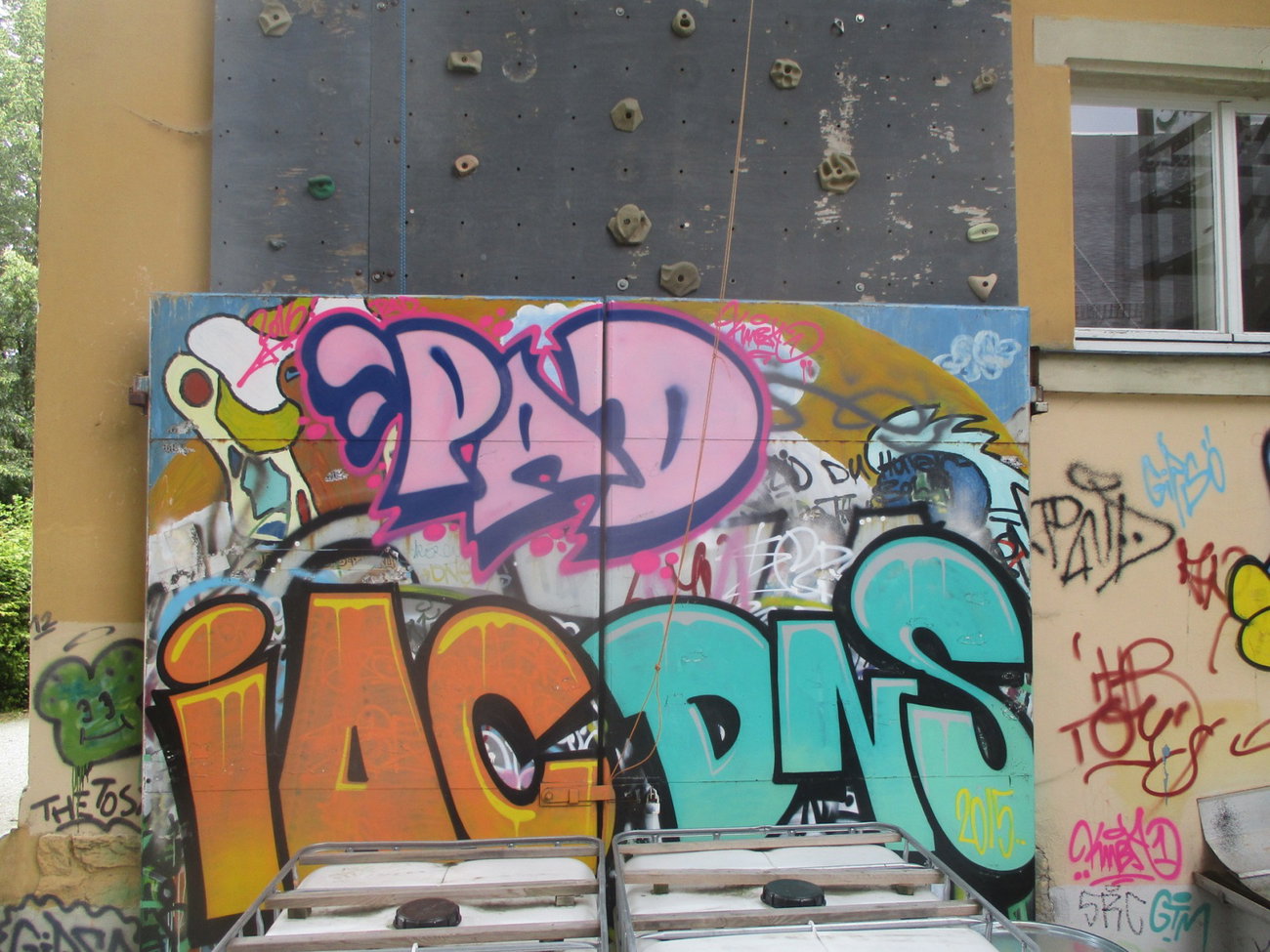 Graffiti Wall - Photo by KUBA182 - kuba (2016)