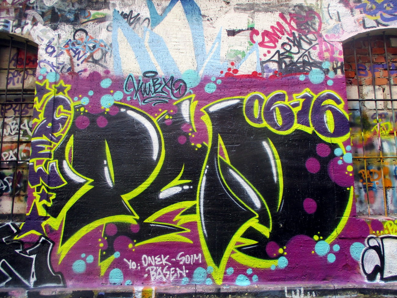 Graffiti Wall - Photo by KUBA182 - pad, kuba, 10years (2016)