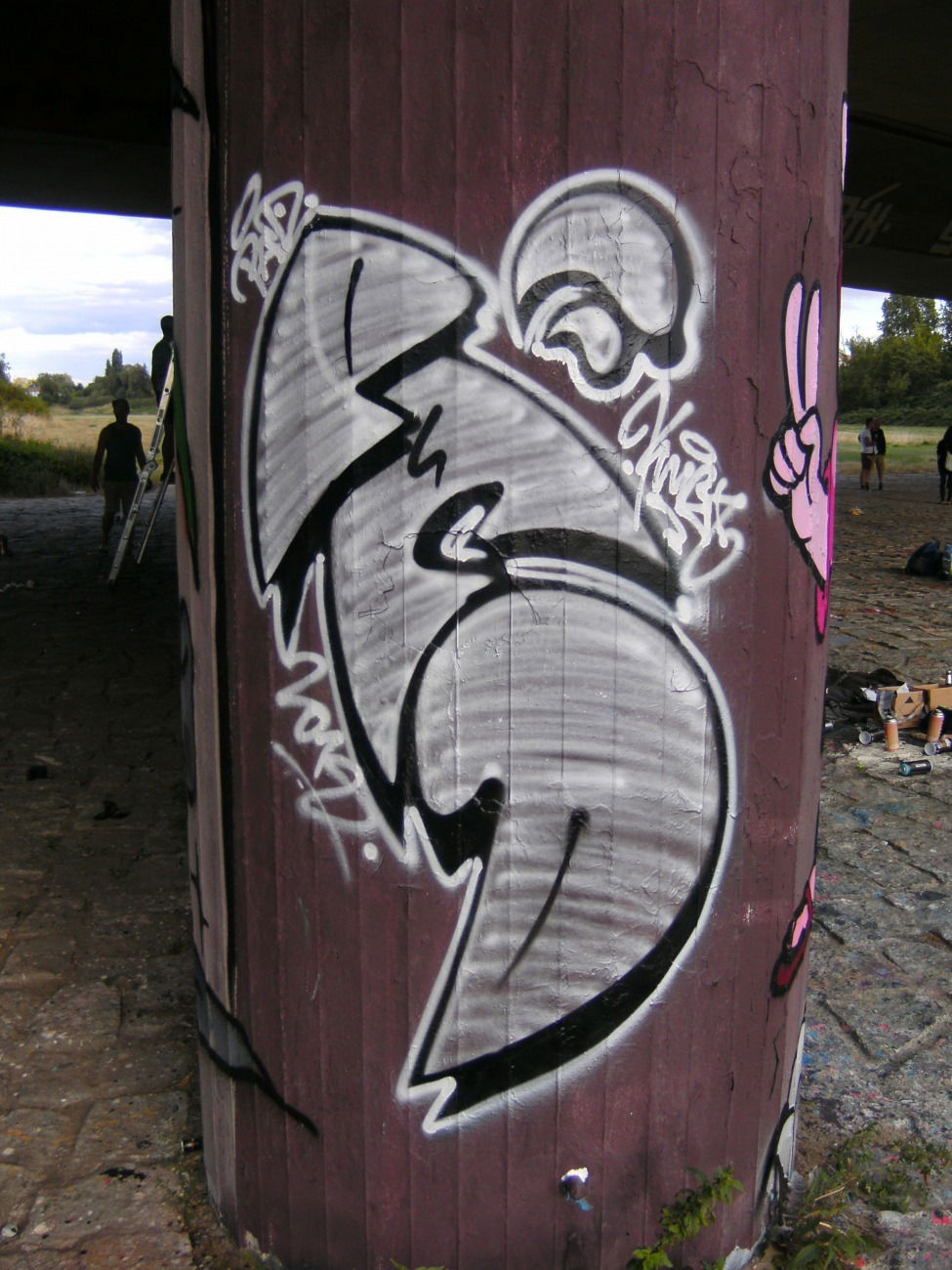 Graffiti Bombing - Photo by KUBA182 - pad, paintalldays (2018)