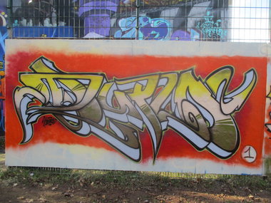 Graffiti Wall - Photo by KUBA182 - kuba, pad, duplo (2017)