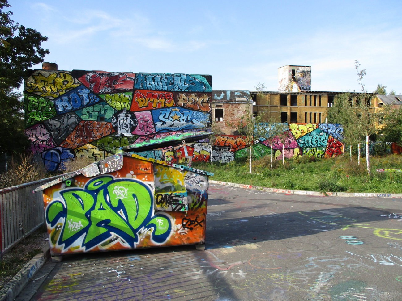 Graffiti Wall in Leipzig - Photo by KUBA182 - pad, kuba (2015)