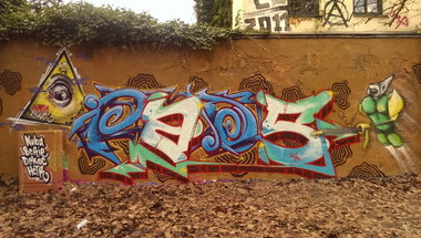 Graffiti Wall - Photo by KUBA182 - Hctr, Berie, Dekoc (2016)