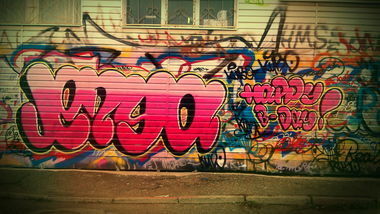 Graffiti in Russia - Photo by KUBO - happybirthday, colors (2012)