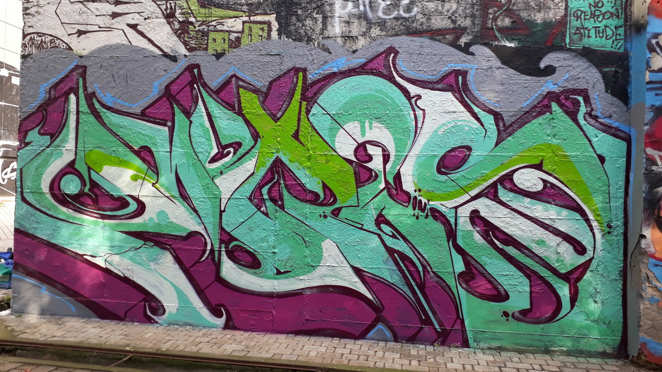 Graffiti Wall in Thessaloniki - Photo by KUNES - kunes, kzr, be
