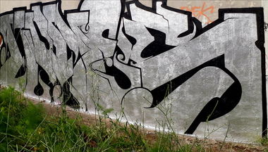 Graffiti Wall in Thessaloniki - Photo by KUNES - kunes, kzr, be