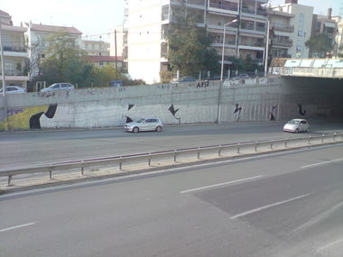 Graffiti Bombing in Thessaloniki greece - Photo by KUNES - KZR, kunes, rimo (2013)