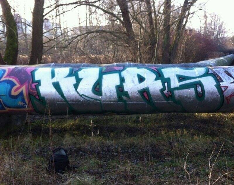 Graffiti Bombing - Photo by KURSONE - kurs, curs
