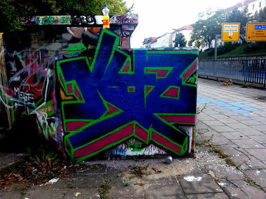 Graffiti Bombing - Photo by KYIZ (2013)