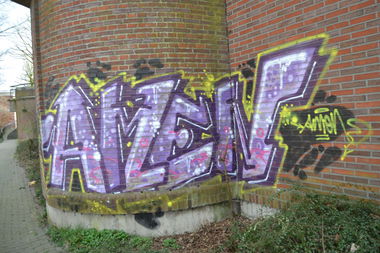 Graffiti Bombing in Oldenburg - Photo by Kaeseraspel - Amen