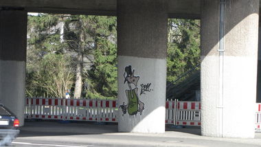Graffiti Bombing in Oldenburg - Photo by Kaeseraspel - SF (2011)