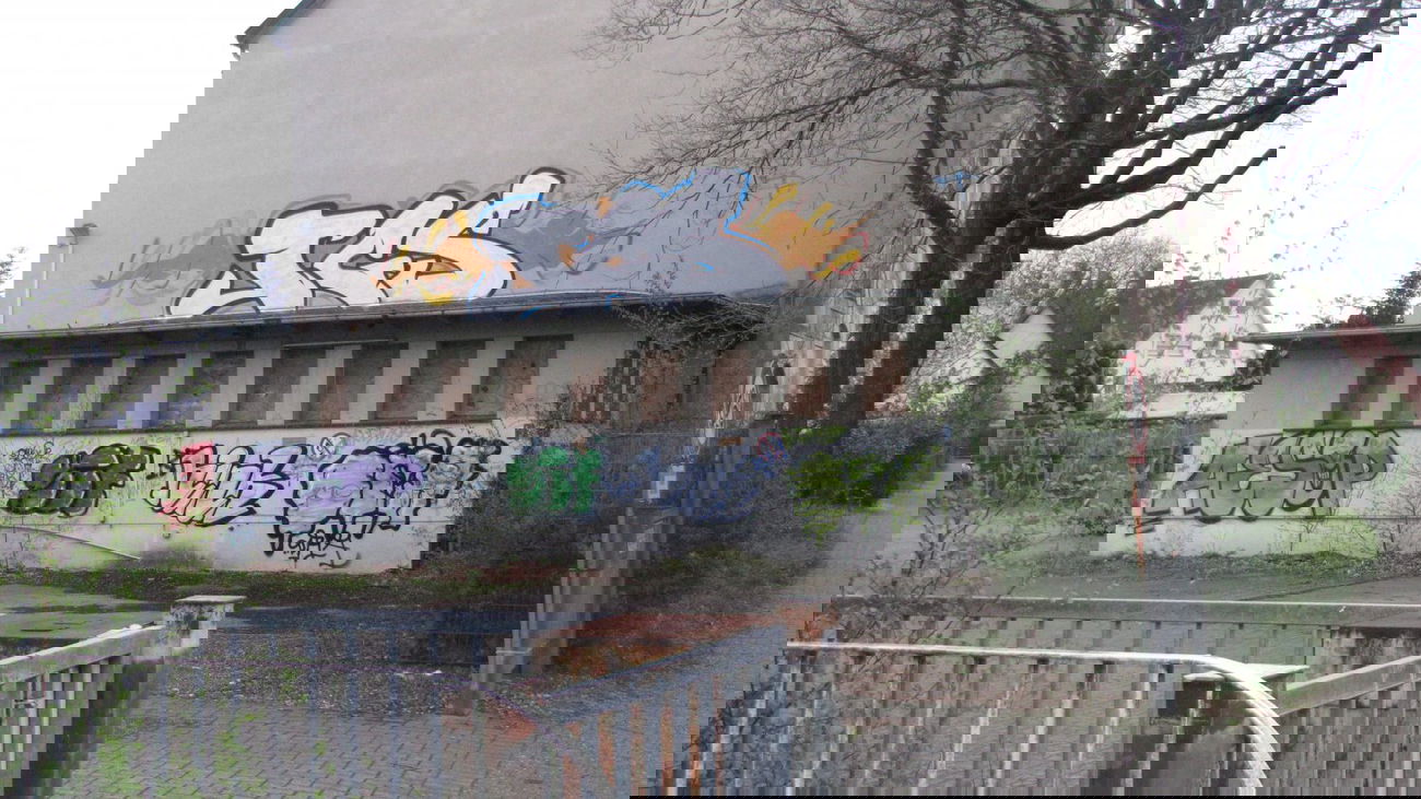 Graffiti Bombing in Oldenburg - Photo by Kaeseraspel - TGS, Aesop, hink