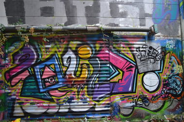 Graffiti Wall in Oldenburg - Photo by Kaeseraspel - Squids (2014)