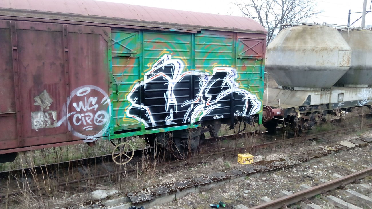 Graffiti Wall - Photo by Kaesu