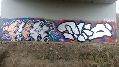 Graffiti Wall - Photo by Kaesu