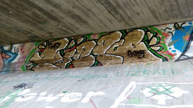 Graffiti Wall - Photo by Kaesu