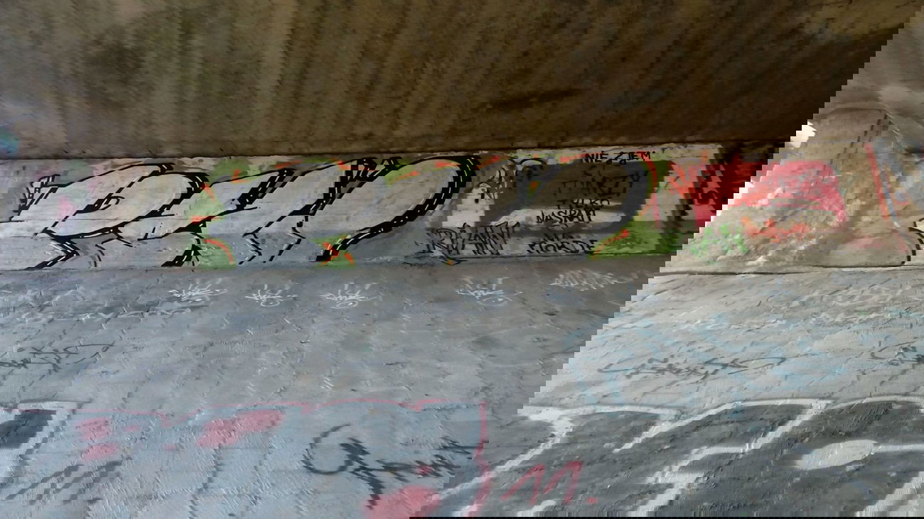 Graffiti Wall - Photo by Kaesu - PSM, TICK