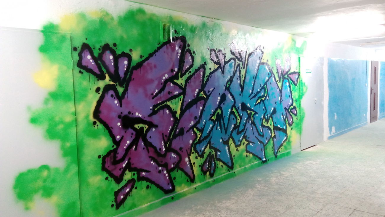 Graffiti Wall - Photo by Kaesu - tick, psm
