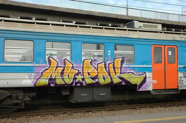 Graffiti Train - Photo by Kaktus - mupok, mupock, speis (2012)