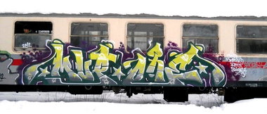 Graffiti Train - Photo by Kaktus - mupok, mupock, speis (2012)