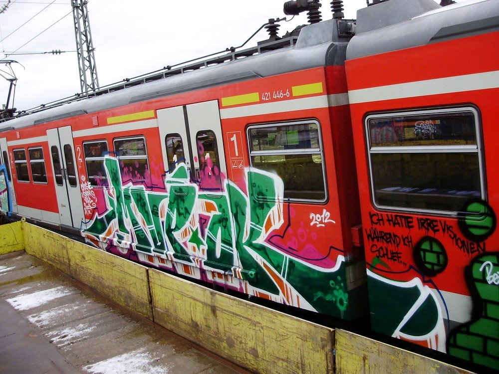 Graffiti Train - Photo by Kaktus (2012)