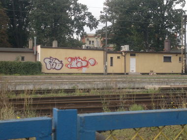 Graffiti Bombing - Photo by KamieCms - cms, ke, frc