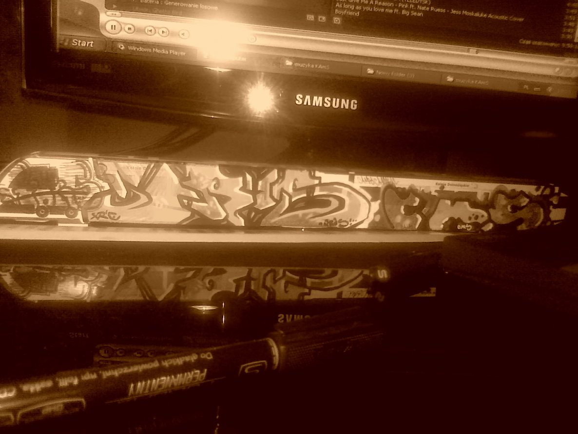 Graffiti Train - Photo by KamieCms - cruss, cms