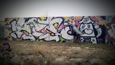 Graffiti Wall - Photo by KamieCms - oskelk, meks, frc (2014)