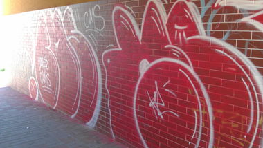 Graffiti Wall - Photo by KamieCms - ke, cms