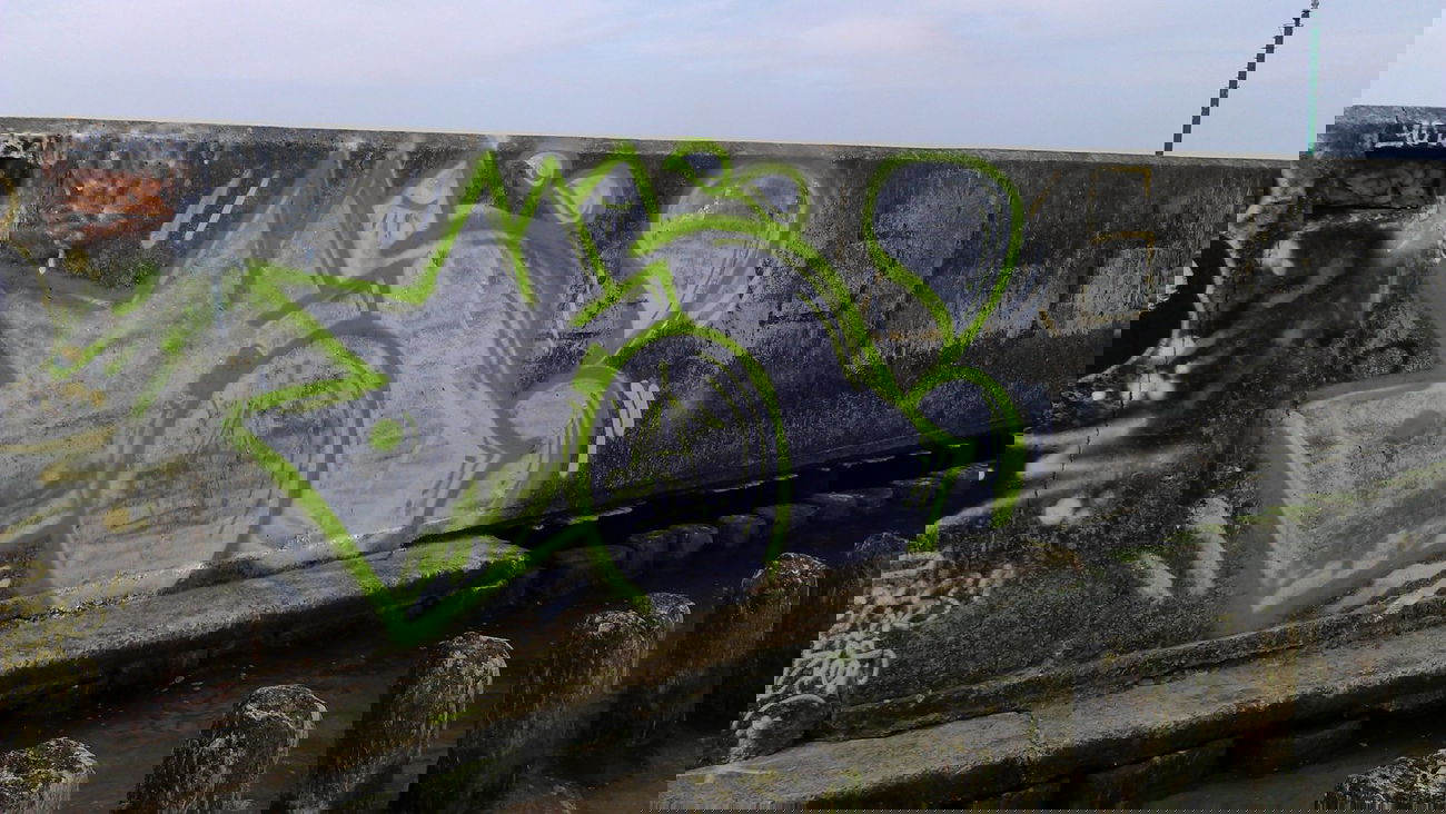 Graffiti Wall - Photo by KamieCms - ke, ke, ke