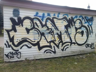 Graffiti Bombing - Photo by KamieCms - cams, cms, kamie