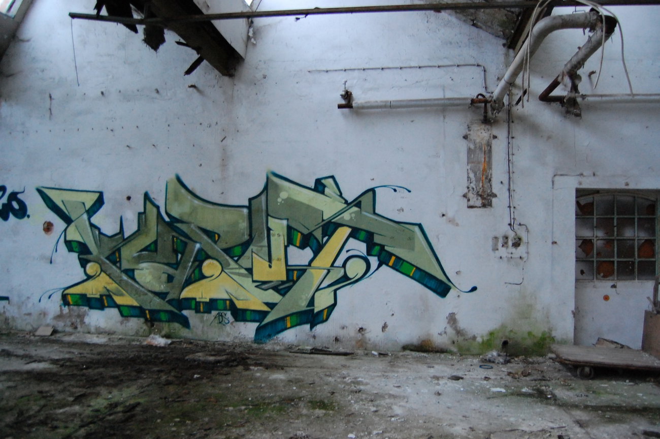 Graffiti Wall - Photo by Kaput