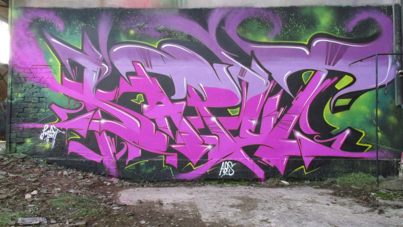 Graffiti Wall - Photo by Kaput