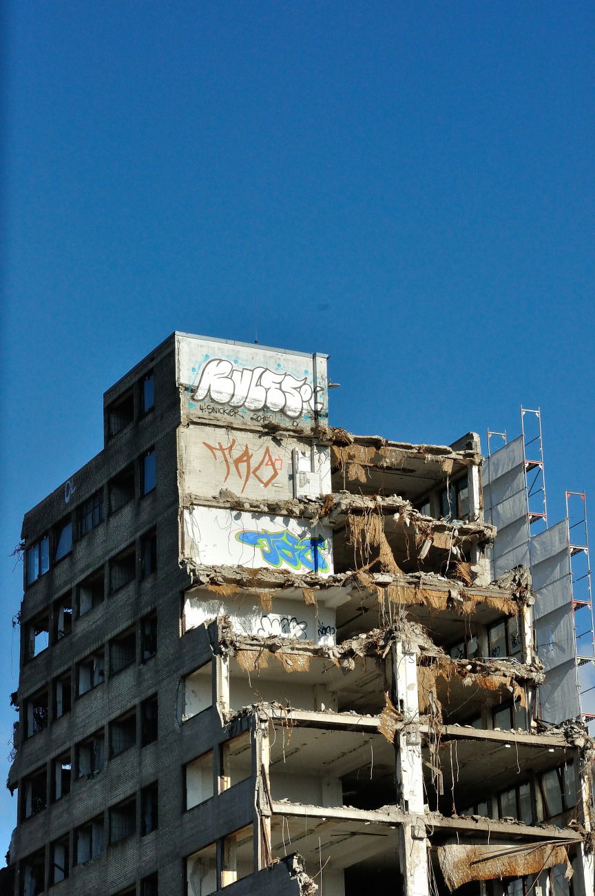 Graffiti Wall - Photo by Karlo_Kolambo - rules