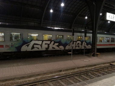 Graffiti Train - Photo by KarlsruhCheckt - gfk, hsr, karlsruhe (2014)