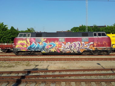 Graffiti Train in München - Photo by Karlstoast - cocus, opak, dachau