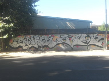 Graffiti Wall - Photo by Karlstoast - snack, epor, gak (2013)