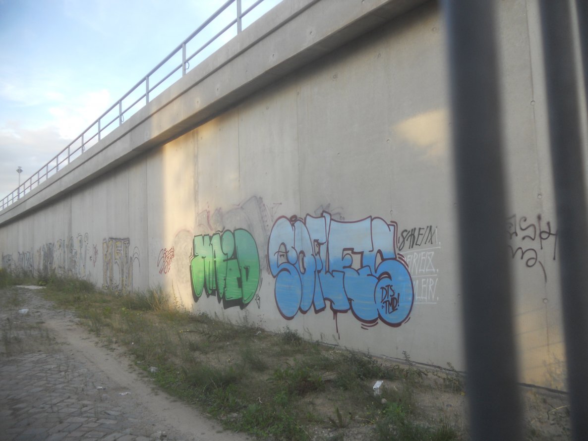 Graffiti Bombing in Berlin - Photo by Karlstoast - sofles, haid, berlin