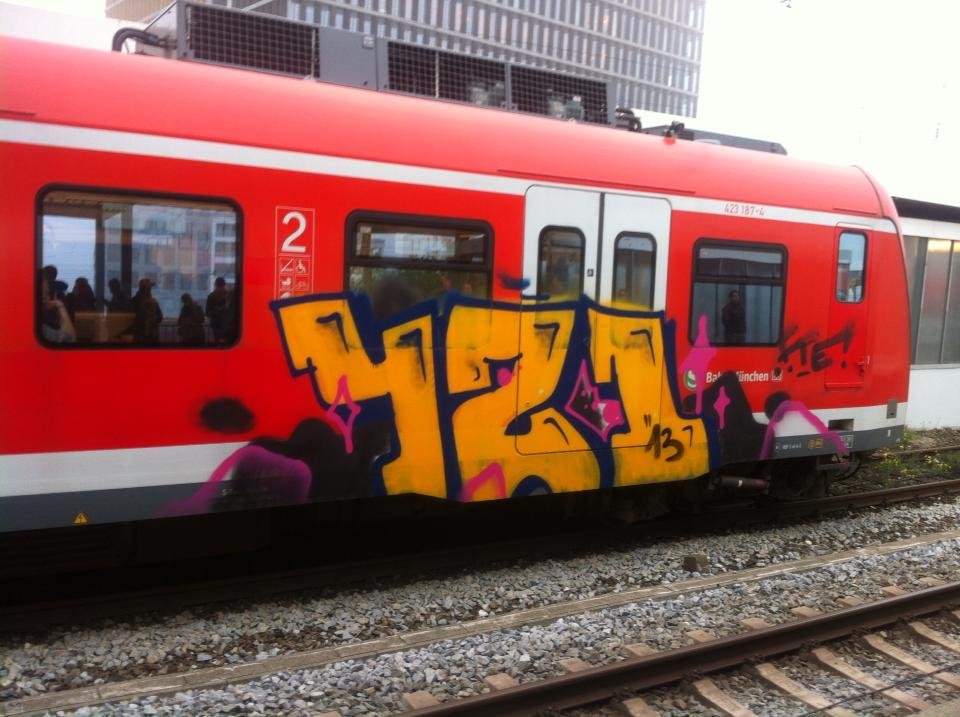 Graffiti Train in München - Photo by Karlstoast - 421, fte, munich (2013)
