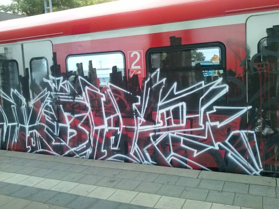 Graffiti Train in München - Photo by Karlstoast - wk, bhz, train (2013)