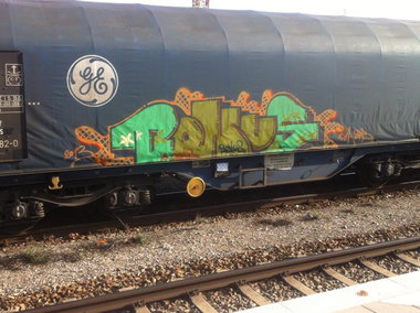 Graffiti Train in München - Photo by Karlstoast - bonus, dma, munich (2013)