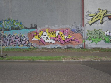 Graffiti Wall in München - Photo by Karlstoast - capsol, dachau, md (2011)