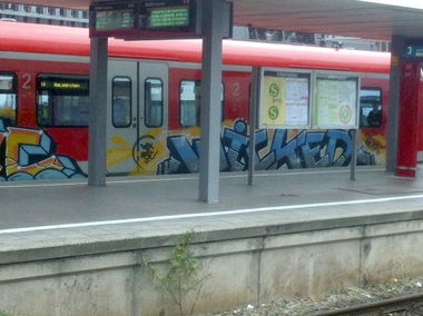 Graffiti Train in München - Photo by Karlstoast - wk, wicked, asc (2013)