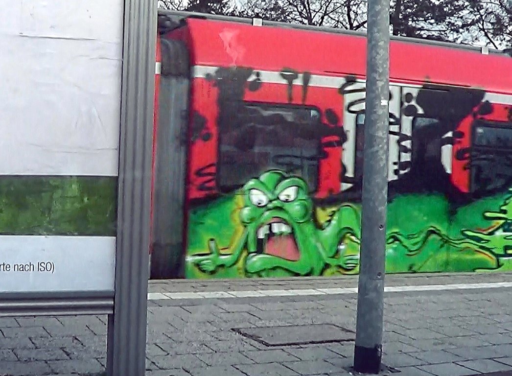 Graffiti Train in München - Photo by Karlstoast - ghost, yard, wicked (2013)